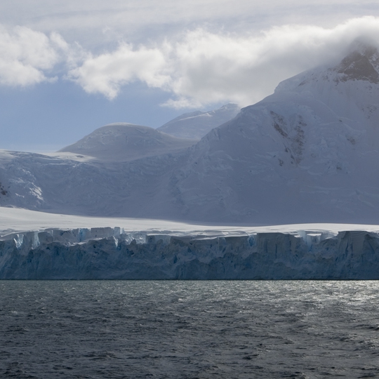 <p><em>Antarctica _3FJ2916</em> Chromogenic Transparency, LED Light Panel. 24&rdquo; x 60&rdquo; 2007</p>