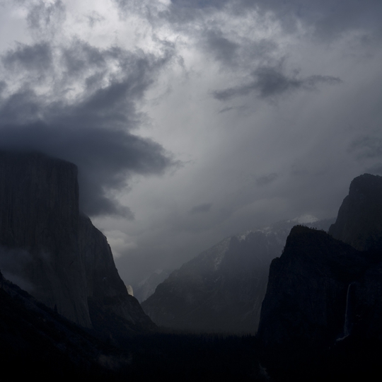 <p><em>Yosemite Valley</em>. &nbsp;Archival Inkjet Print. 65" x 44" &nbsp;2010</p>